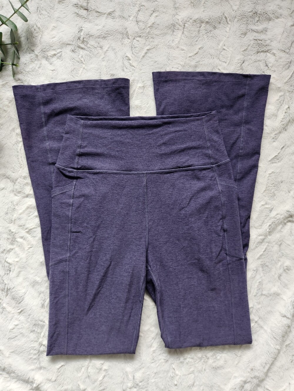Kirkland Blue/Purple Flare Leggings Size Medium